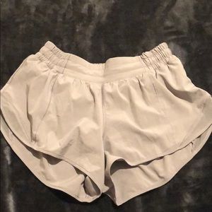 Lululemon Hotty Hot Short II